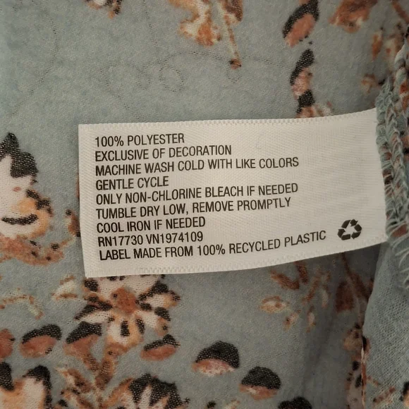 Knox Rose Sheer Blue Paisley Blouse - Picture 6 of 8